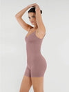 Figurformande jumpsuit med byststöd och rumplyft
