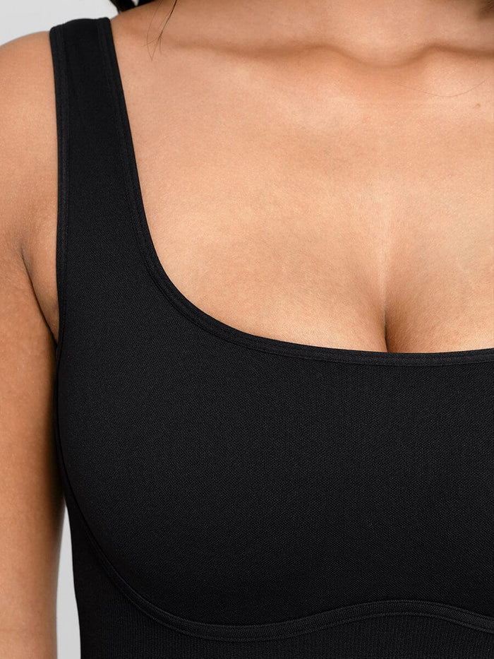 Skulpterande Jumpsuit med Fyrkantig Halsringning och U-Back