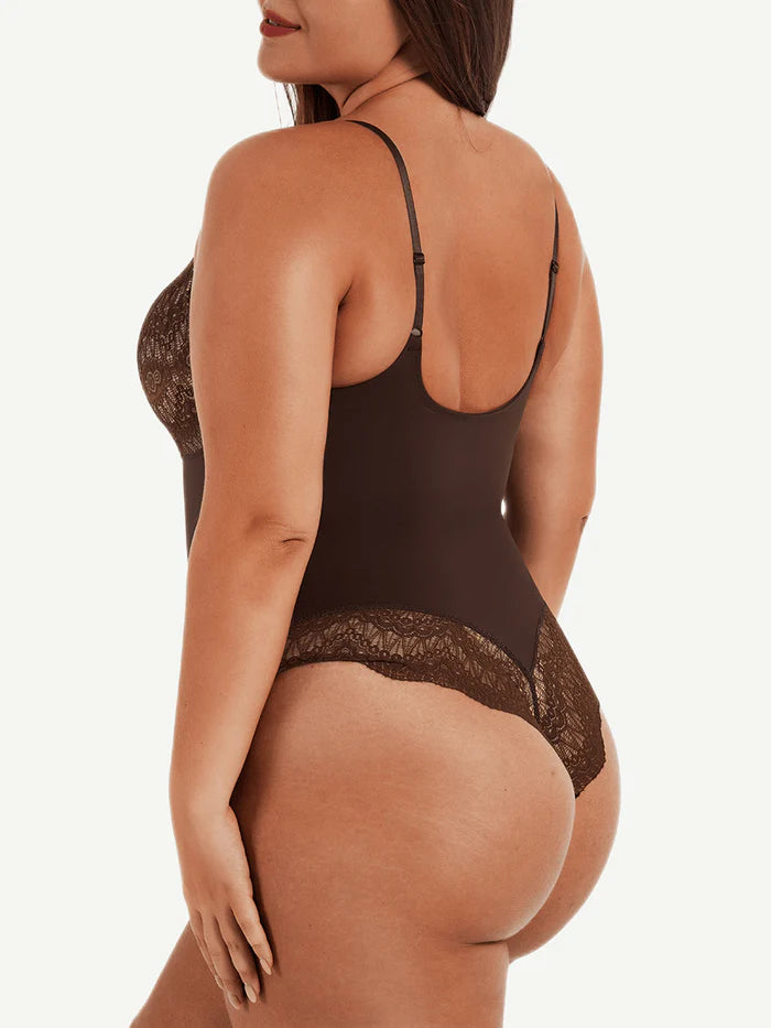 Spetsbodysuit med shaping-effekt – mångsidig design